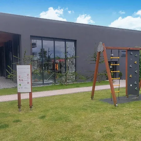 Gorgeous In سيانوزيتي