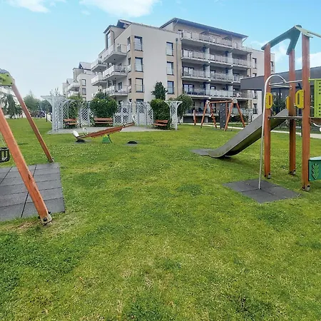 Gorgeous In سيانوزيتي